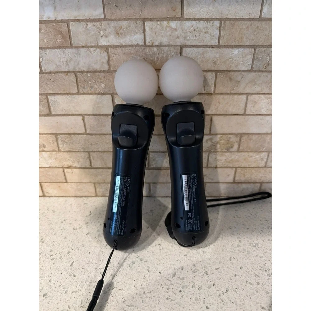 PS4 Move Motion Controller‎ CECH ZCM1U Bundle Sony VR